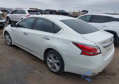 2015 Nissan Altima 2.5 Sv from USA, damaged, VIN 1N4AL3AP3FC209237